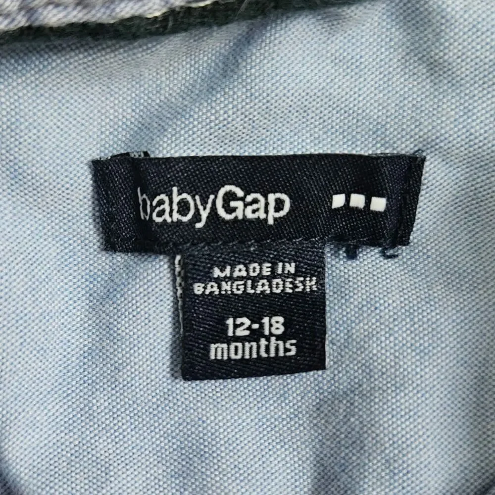 ​babyGap Baby Boys Blue Oxford Chambray Button Down Bodysuit Bear Pocket 12-18M